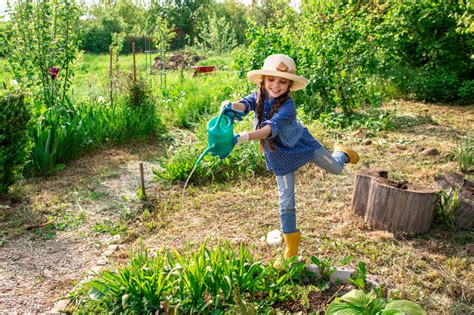 Five Tips To Get Kids Gardening Triple Tree Nurseryland