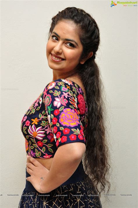 Avika Gor Sexy 1199x1806 Wallpaper