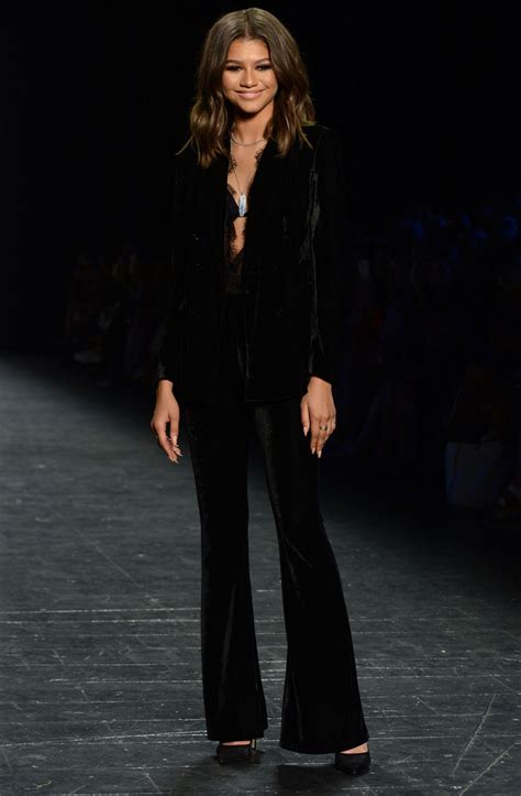 All the latest photos from fashion shows in new york, london, milan and paris. Zendaya Coleman - Project Runway Fashion Show - New York ...
