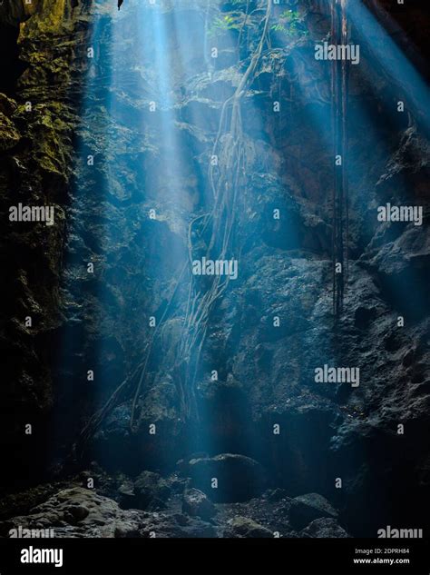 Light Through The Cave Stock Photo Alamy
