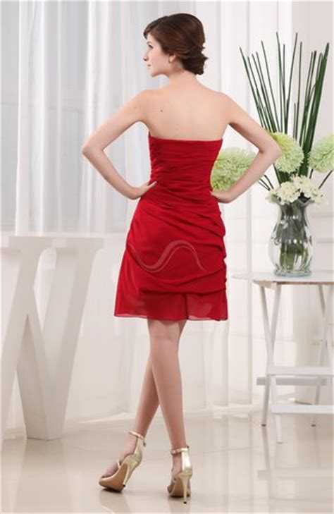 Red Cute Strapless Backless Chiffon Short Cocktail Dresses