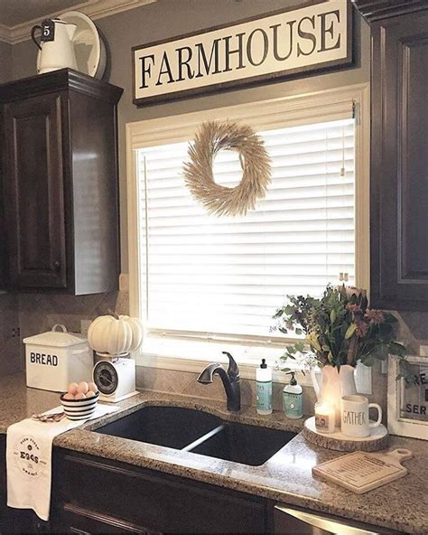 29 Best Farmhouse Fall Decorating Ideas And Designs For 2017