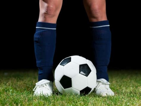 How To Wear Shin Guards For Soccer Everything You Need To Know Kit