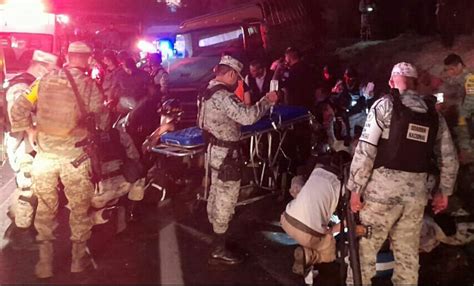 Diez Soldados Heridos Saldo De Accidente Carretero En Michoacán