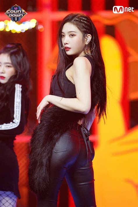 Fans Claim That Red Velvet S Joy Absolutely Fits The Sexy Concepts
