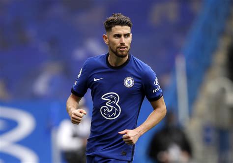I expect chelsea and jorginho to be much better next season. Mercato Chelsea : ce joueur qui veut rester - Mercato Foot ...