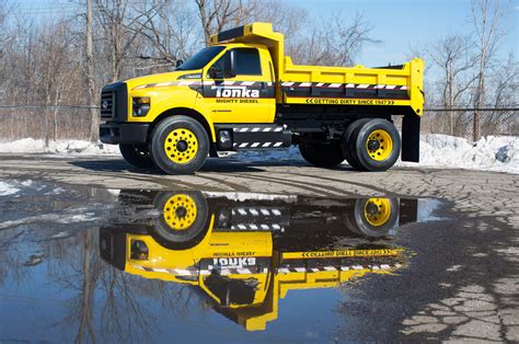 Ford Reveals 2016 F 650 And F 750 With Giant Tonka Truck