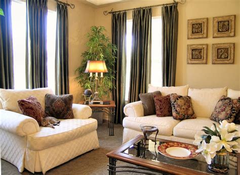 Warm Traditional Home Traditional Living Room Los