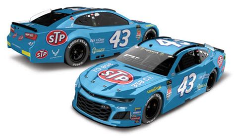 Also included are two #24 jeff gordon hot hues stock cars presented in 1:24 scale and 1:64 scale. Diecast Registry