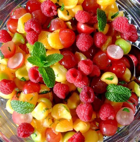 13 fruit salads that run the gamut from classic to savory to retro. MOUTH WATERING CHRISTMAS DINNER IDEAS..... - Godfather Style