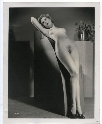 S Vintage Art Deco Nude Photo Perky Big Breast Tumbex