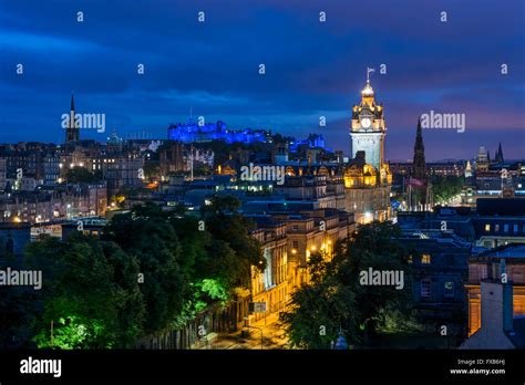 Edinburgh At Night Hi Res Stock Photography And Images Alamy