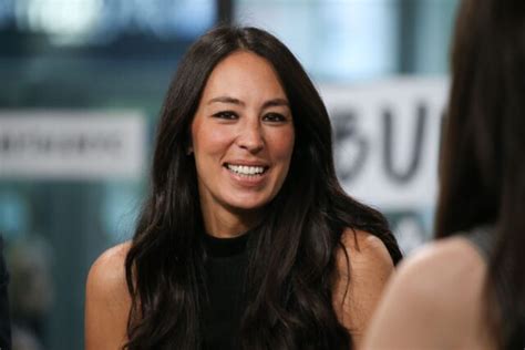 Joanna Gaines Biography Age Husband Net Worth Wikipedia Siblings