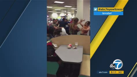 Video Shows Massive Brawl Inside Florida Chuck E Cheese Abc7 Los Angeles