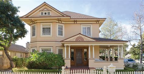 Exterior pictures can help you see what others are doing. Warm - Exterior Paint Colors - Inspirations | Behr Paint ...