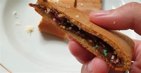 Resep kue leker crepes basah bahan 2 cangkir susu cair 2 cangkir tepung terigu 4 sdm mentega, cairkan 4 btr telur, dikocok lepas 4 sdm 7. Resep Martabak Tipis Kering (Tipker) renyah pakai teflon ...