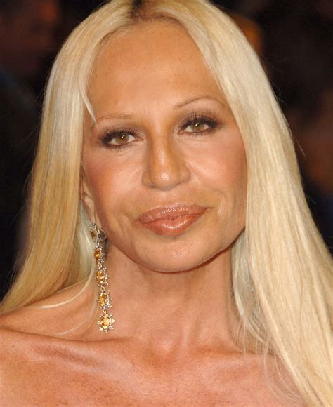 See Donatella Versaces Shocking Transformation Right Before Your Eyes Life And Style