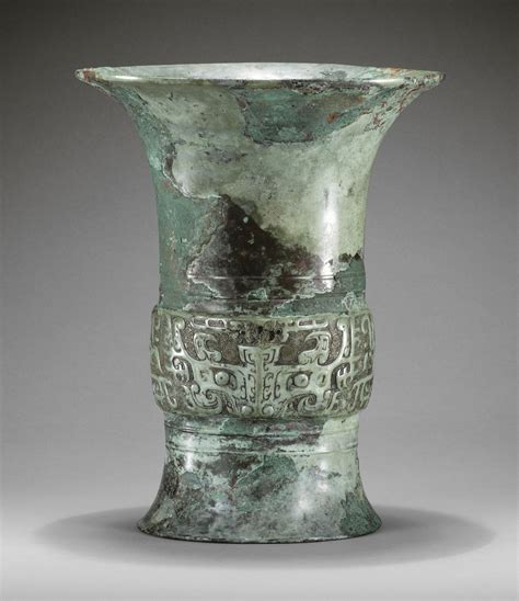 Important Vase Rituel Archaïque En Bronze Zun Fin De La Dynastie Des