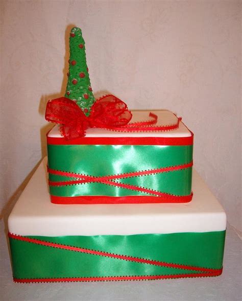Christmas Wedding Cake Decorated Cake By Maggie Rosario Cakesdecor