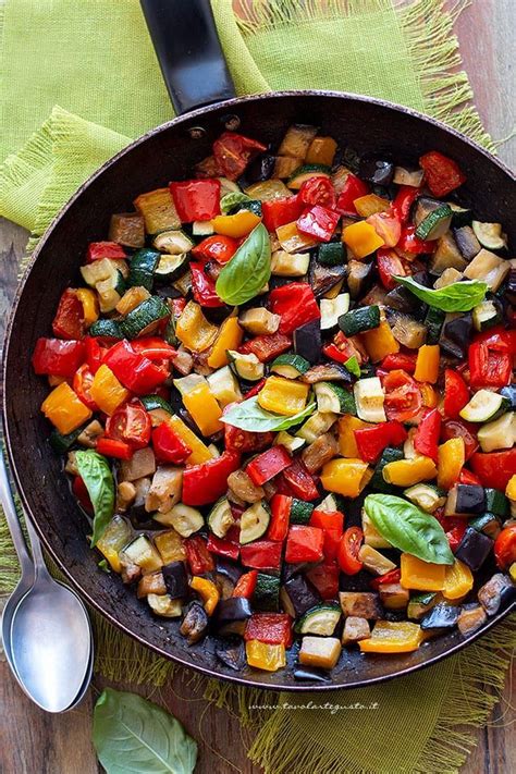 Verdure in padella croccanti e colorate (Ricetta veloce in ...