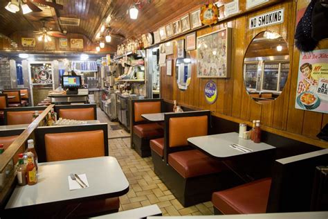 What is the oldest diner in New York? 2