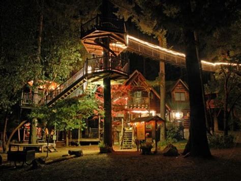 Dormi Peste Noapte N Oregon E Cel Mai Bun Treehouse Resort Lima