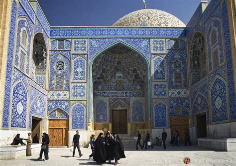 Isfahanblue Mosque Iran Sheikh Lotfollah Mosque Is One O Flickr
