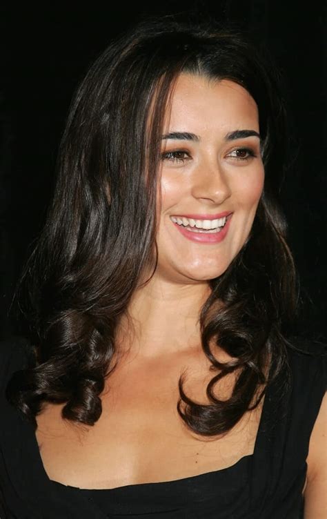 63 Cote De Pablo Sexy Pictures Show Her God Like Beauty Cbg