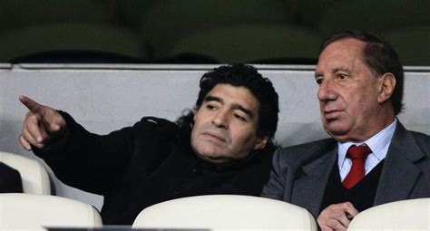 ▻la ideología era el trabajo duro y. Diego Maradona muerto: Carlos Salvador Bilardo y el plan ...