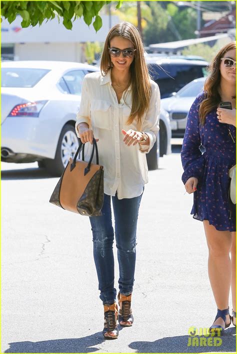 Jessica Alba Covers Health Talks Cellulite On Thighs Photo 2959759