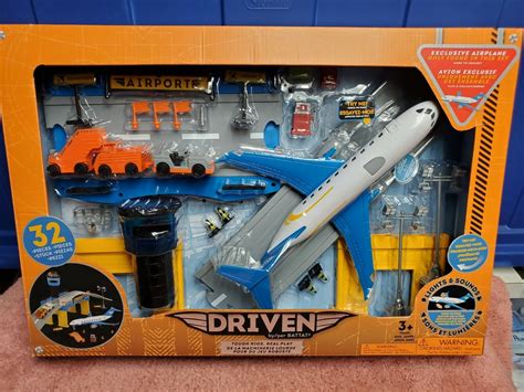 Battat 32 Piece Airport Toy Set With Electronic Aeroplane £763 £4