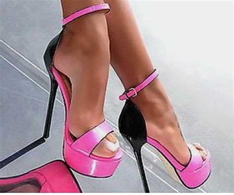Pin von Positive Vibes auf Walking in Classy Elegance Stöckelschuhe Schuhe high heels Schuhe