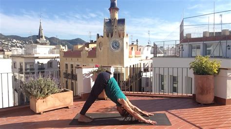 Practica Ashtanga Yoga Para Principiantes Con Cosmin Yogi Youtube