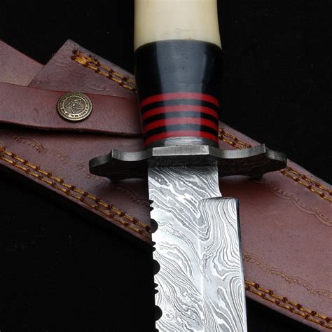 Damascus Bowie Knife 20 Cazadores Knives Touch Of Modern