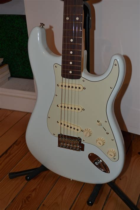 Photo Fender Classic Player 60s Stratocaster Fender Stratocaster