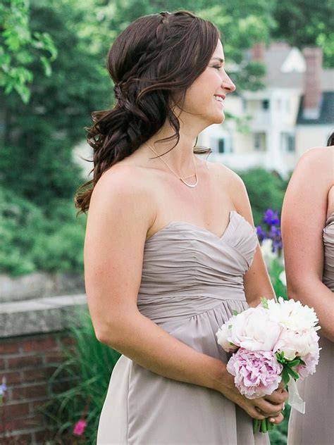From simple but elegant braids to complex updos from simple but elegant braids to complex updos, here are some of our favorite bridesmaid hairstyles for longer hair. 15 Best Bridesmaid Hairstyles for a Strapless Dress | Dress hairstyles, Strapless dress ...