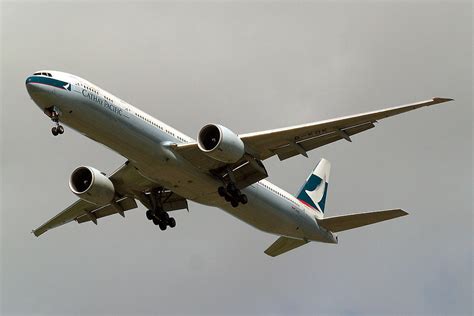 B Kqk Boeing 777 367er 41430 Cathay Pacific Airways Ho Flickr