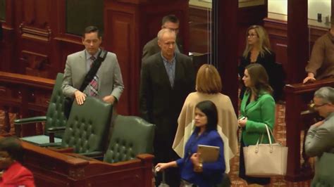 Gov Bruce Rauner Surprises House With Appearance After Historic