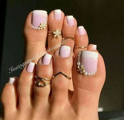 Pin By Christina Baerga On Nails Feet Nails Toe Nails Pretty Toes