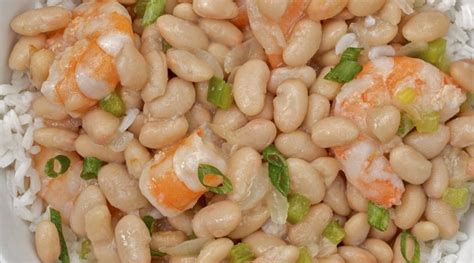 Vegan recipes using great northern beans! Quick & Easy Pressure Cooker Creole White Beans with ...