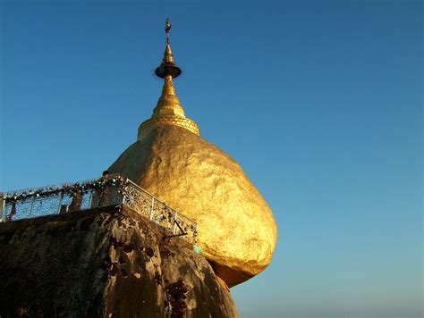 Myanmar Mon State Kyaiktiyo Pagoda Golden Rock