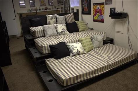 Start date oct 17, 2013. DIY Pallet Home Theater Seating | Pallets Designs