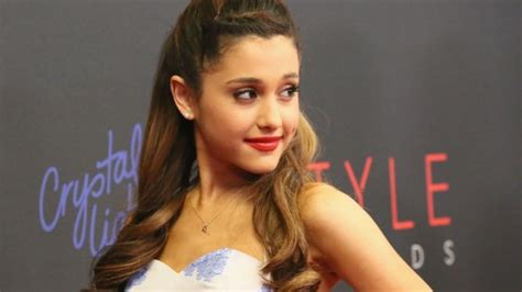 Yours Truly Ariana Grande Finds Her Own Way To No 1 Cnn
