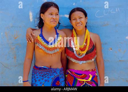 Portr T Eines Embera Indische M Dchen Chagres Nationalpark Panama