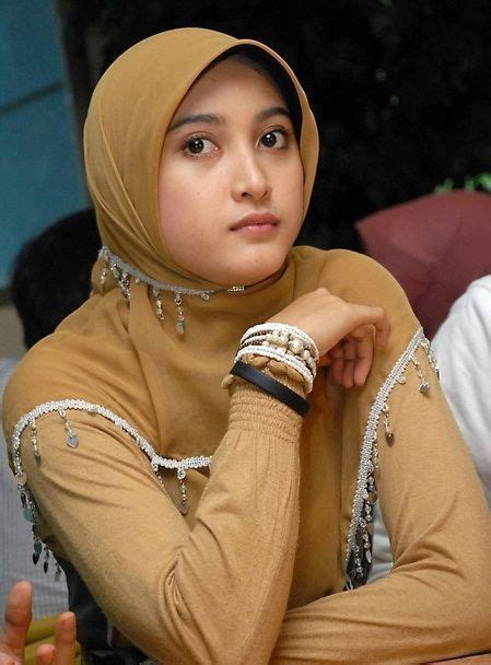 Foto dan biodata janda muslimah muda muslimah dari kampung , dapatkan foto, alamat, no. Foto dan Biodata Janda Muslimah Bandung Cari Teman ...