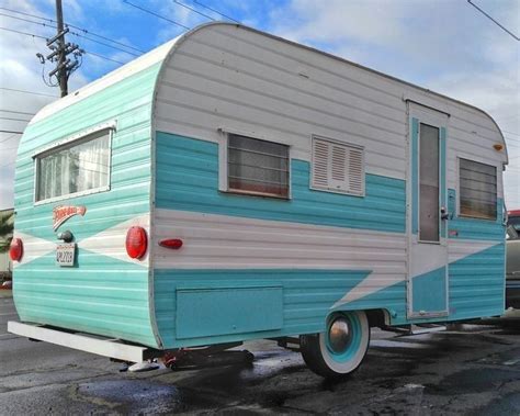 20 Turquoise Painted Camper Exterior Inspirations Camper Camper