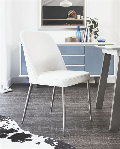 Office chairs without wheels tend to have metal legs, a sled support, or another form of support that keeps the chair on the ground. 25 Clever Desk Chairs without Wheels