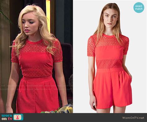 Wornontv Emmas Red Eyelet Top And Shorts On Jessie Peyton List Clothes And Wardrobe From Tv