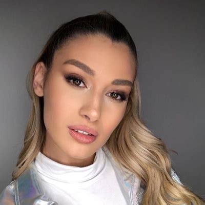 Muzica noua alina eremia, vezi melodii noi cu alina eremia dar si alte colaborari! Alina Eremia - Agent, Manager, Publicist Contact Info