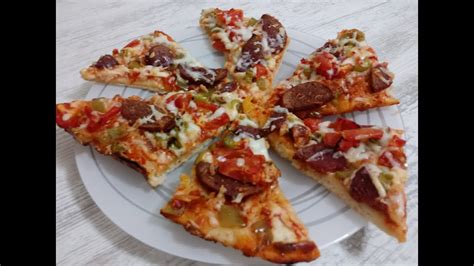 Evde Kolay Küçük Pizza Yapımı - EV YAPIMI PİZZA TARİFİM #Benimlezzetim - YouTube